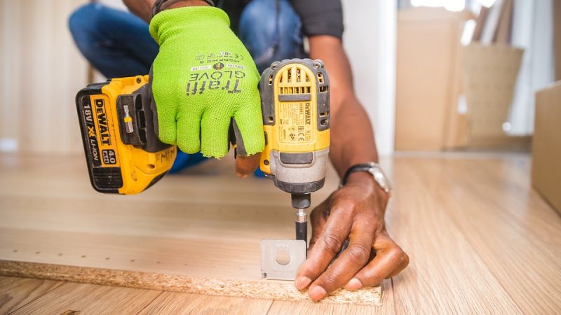 La perceuse-visseuse, un outil incontournable pour des travaux de bricolage ou de construction