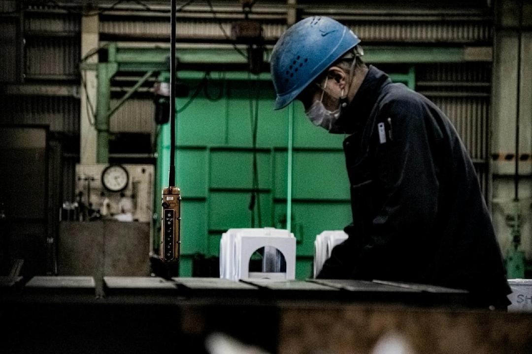 Protégez vos équipes de façon efficace face aux risques liés par le plastique en industrie